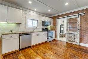 1110 Chestnut Street - Photo 9