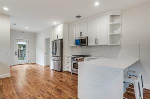734 N Montclair Avenue - Photo 15