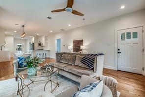 734 N Montclair Avenue - Photo 3