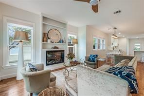734 N Montclair Avenue - Photo 6