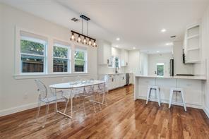 734 N Montclair Avenue - Photo 9