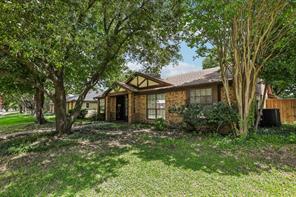 113 E Bancroft Drive - Photo 4