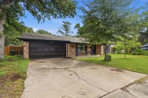 6801 Yolanda Drive - Photo 2