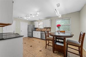 4602 Stonehaven Drive - Photo 8
