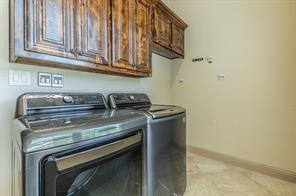 7565 Rawlins Lane - Photo 31