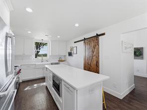 210 County Road 2696 - Photo 10