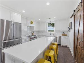 210 County Road 2696 - Photo 9