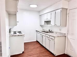 441 SW Thomas Street - Photo 6