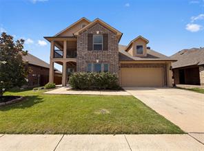 725 Lyndhurst Drive - Photo 1