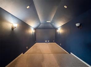 725 Lyndhurst Drive - Photo 24