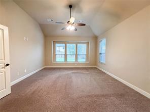 725 Lyndhurst Drive - Photo 9