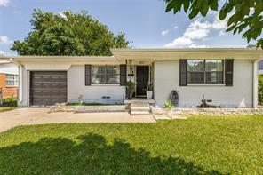 211 Brazos Street - Photo 1