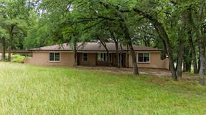 1517 Oakridge Court W - Photo 1