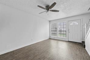 4921 Miller Avenue - Photo 3