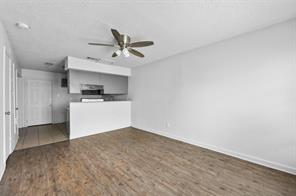 4921 Miller Avenue - Photo 4