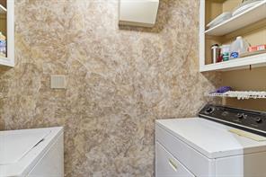1701 Creekway Drive - Photo 13