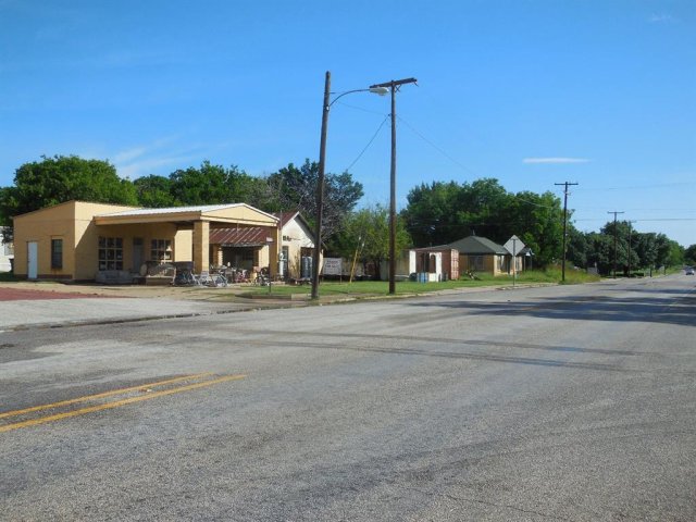 203 N Austin Street