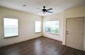 112 Bridle Court - Photo 2