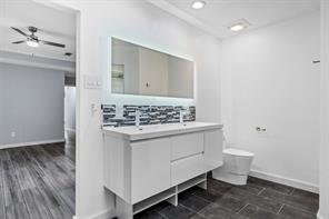 1908 Lakehill Court - Photo 23