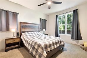 540 E Main Street - Photo 20