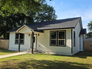 503 W Elm Street - Photo 1