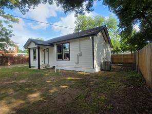 503 W Elm Street - Photo 27