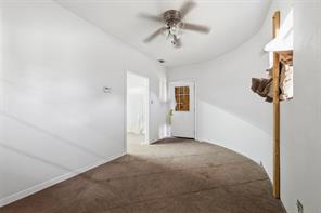 301 E Dallas Street - Photo 18