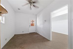 301 E Dallas Street - Photo 19