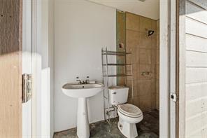 301 E Dallas Street - Photo 22