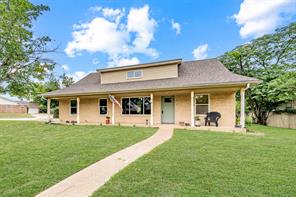 805 Stratford Drive - Photo 2