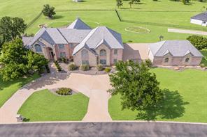 113 Club House Drive - Photo 1