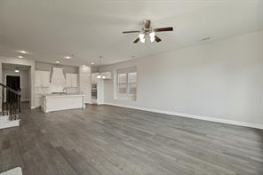 2723 Village Creek Street - Photo 10