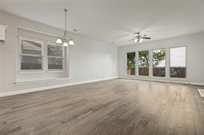 2723 Village Creek Street - Photo 11