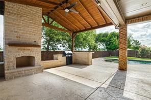 2723 Village Creek Street - Photo 4