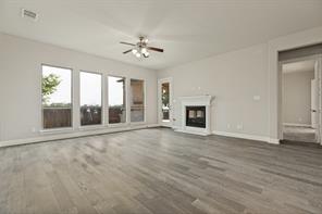2723 Village Creek Street - Photo 9