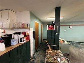 102 N 6 Highway - Photo 14