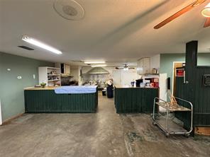 102 N 6 Highway - Photo 15
