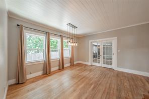 306 Davis Street - Photo 16
