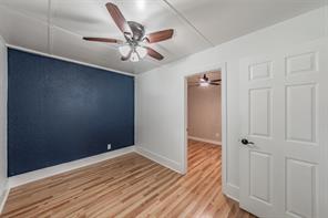 306 Davis Street - Photo 23