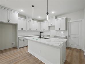 1163 Blalock Avenue - Photo 6
