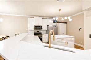 609 Trails End Court - Photo 10