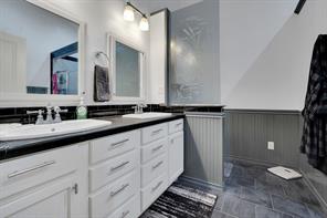312 W 8th Street - Photo 18