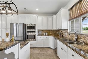 117 Galvan Lane - Photo 15