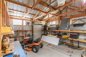 8867 Spinks Road - Photo 14