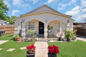 1717 E Harvey Avenue - Photo 1