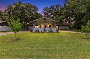 3007 Tanglewood Drive - Photo 1