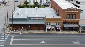 120/124 N Austin Street - Photo 1