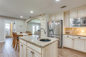 2100 Fm 3048 - Photo 11
