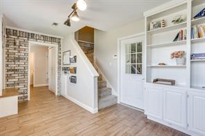 2100 Fm 3048 - Photo 17