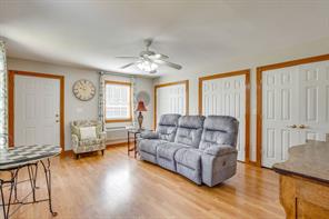 2100 Fm 3048 - Photo 33